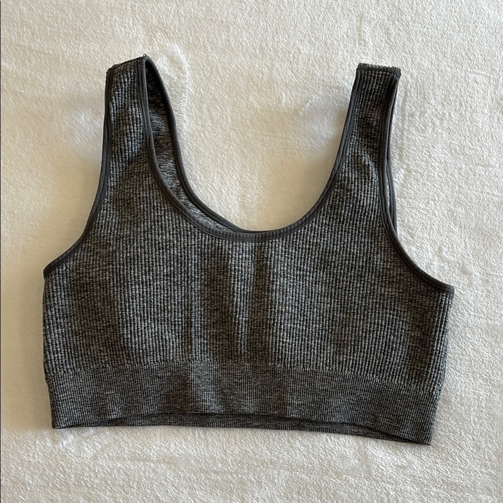 Gray Ribbed Sports Bra - Picture 4 of 5